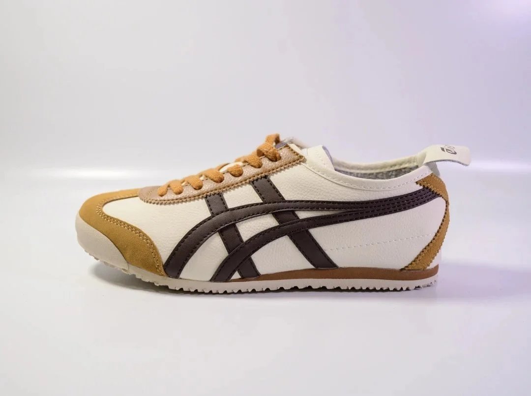 Onitsuka Tiger Onitsuka Tiger Mexico 66 Sneakers in Cream and Brown Beige