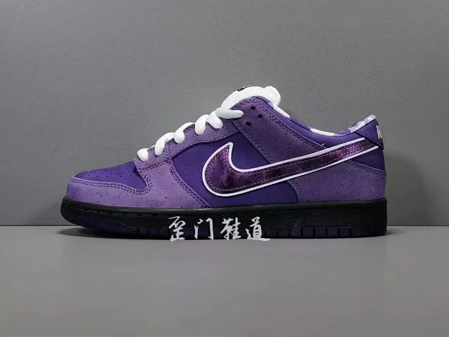 Nike Sneakers Dunk Low product detail image 2