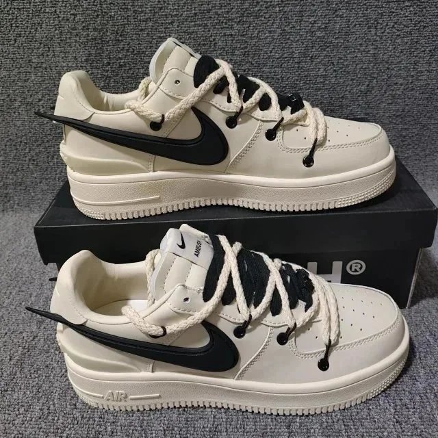 Ambush绑带白色黑钩