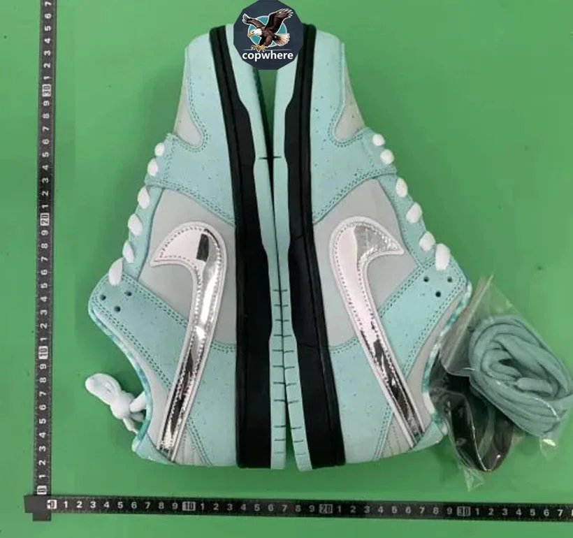 Nike Orange low-top sneakers with extra laces product photo 2