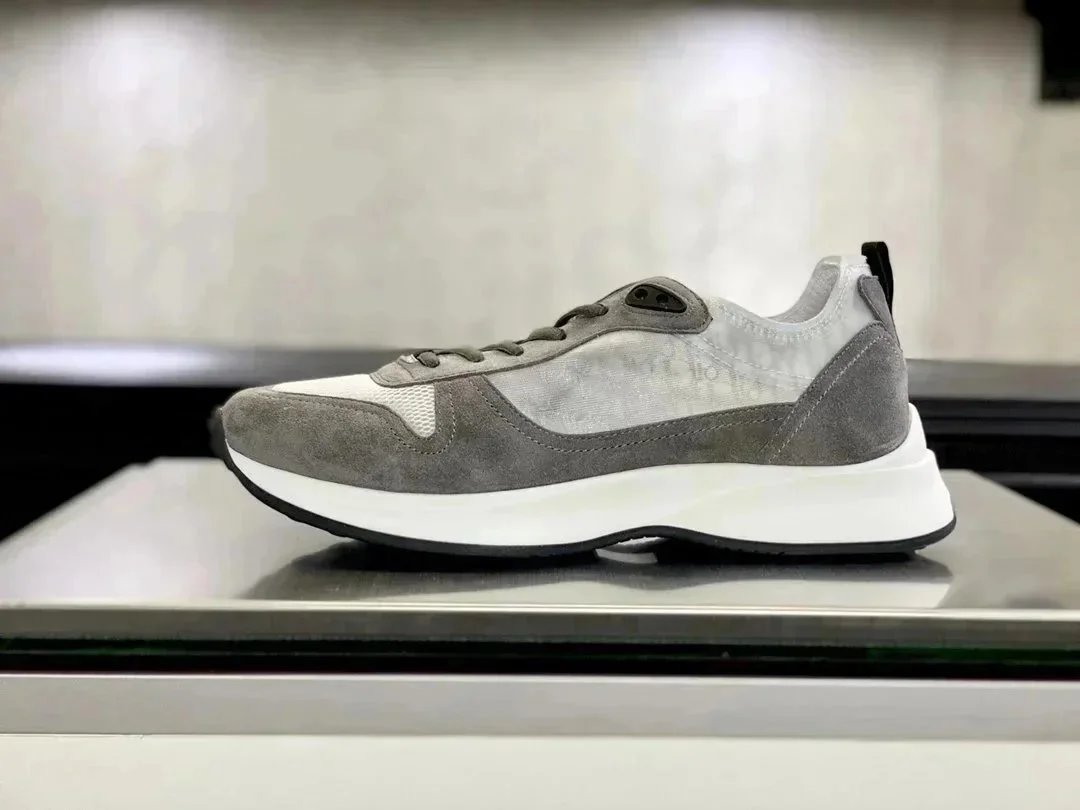 Trendy Fashion Casual Sport Sneakers photo 5
