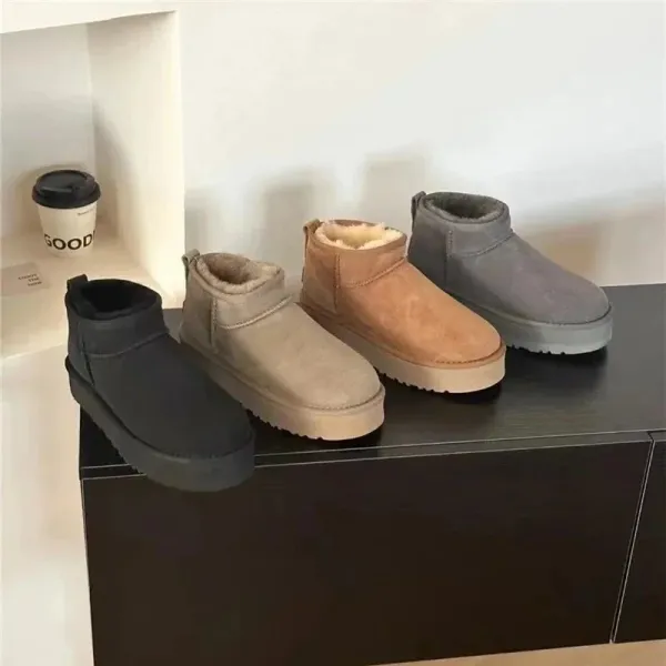 UGG Classic Mini Platform Black Snow Boots - 6