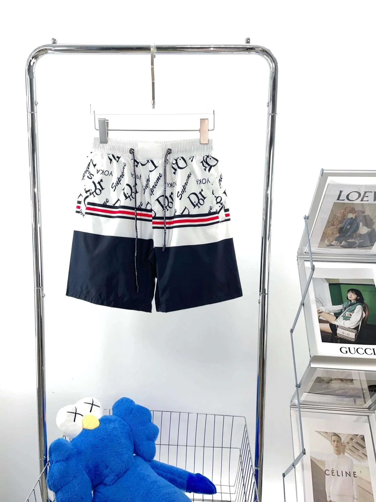 Louis Vuitton Shorts Elastic-waist drawstring logo-print image 6