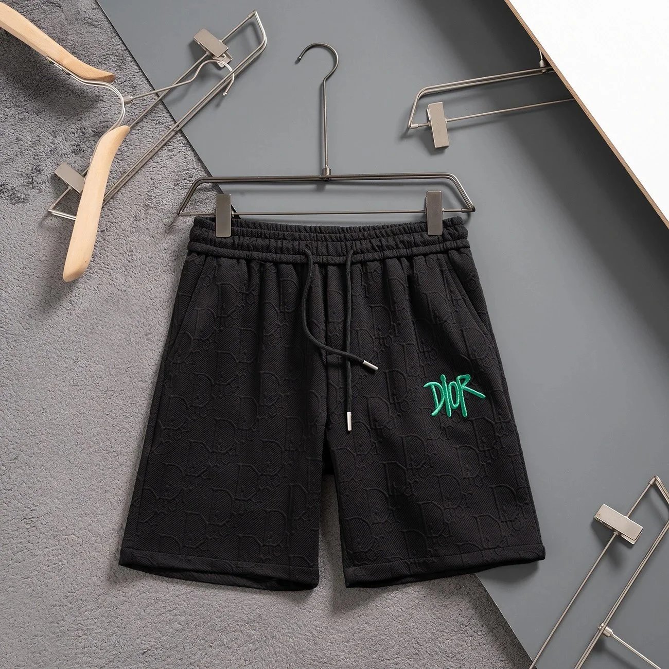 Louis Vuitton Shorts Elastic-waist drawstring logo-print — 1002001CPZC