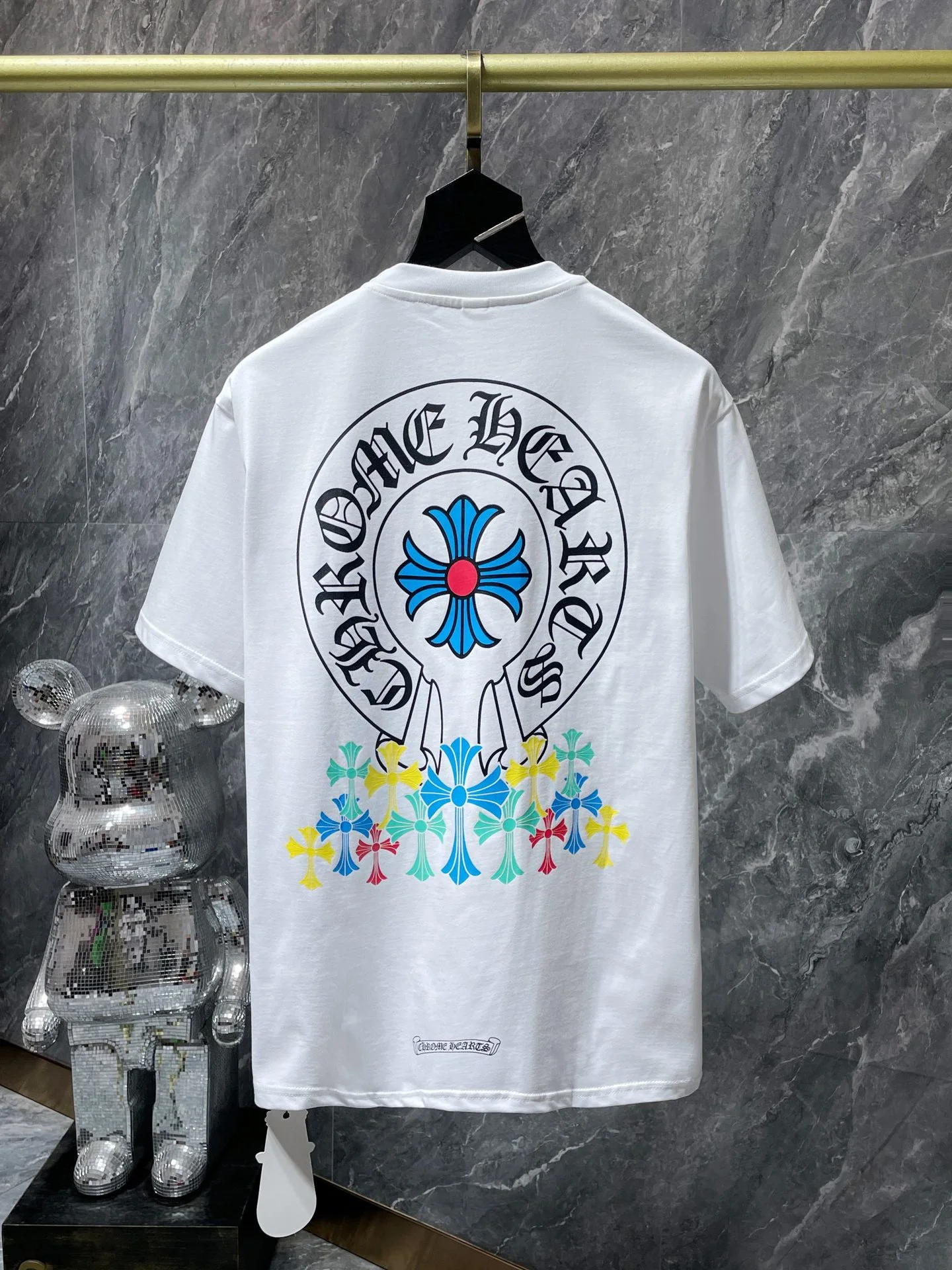 Cross horseshoe patchwork leather and ruffled short-sleeved T-shirt