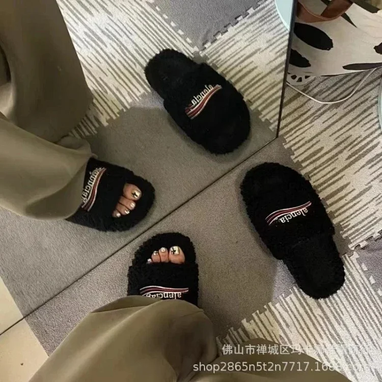 Womens furry slippers 2024 new style letter embroidered thick sole lamb(pic7) Women's furry slippers 2024 new style letter embroidered thick sole lamb