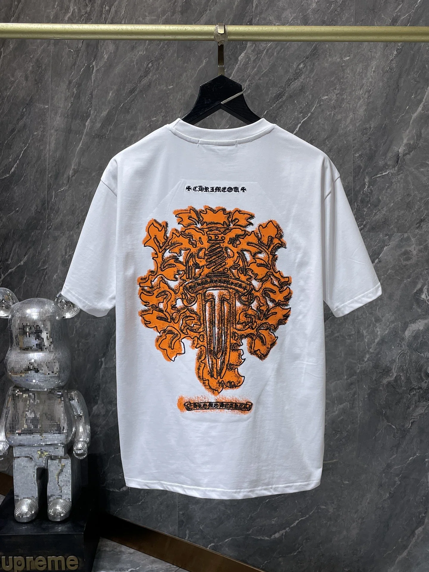 Cross horseshoe patchwork leather and ruffled short-sleeved T-shirt