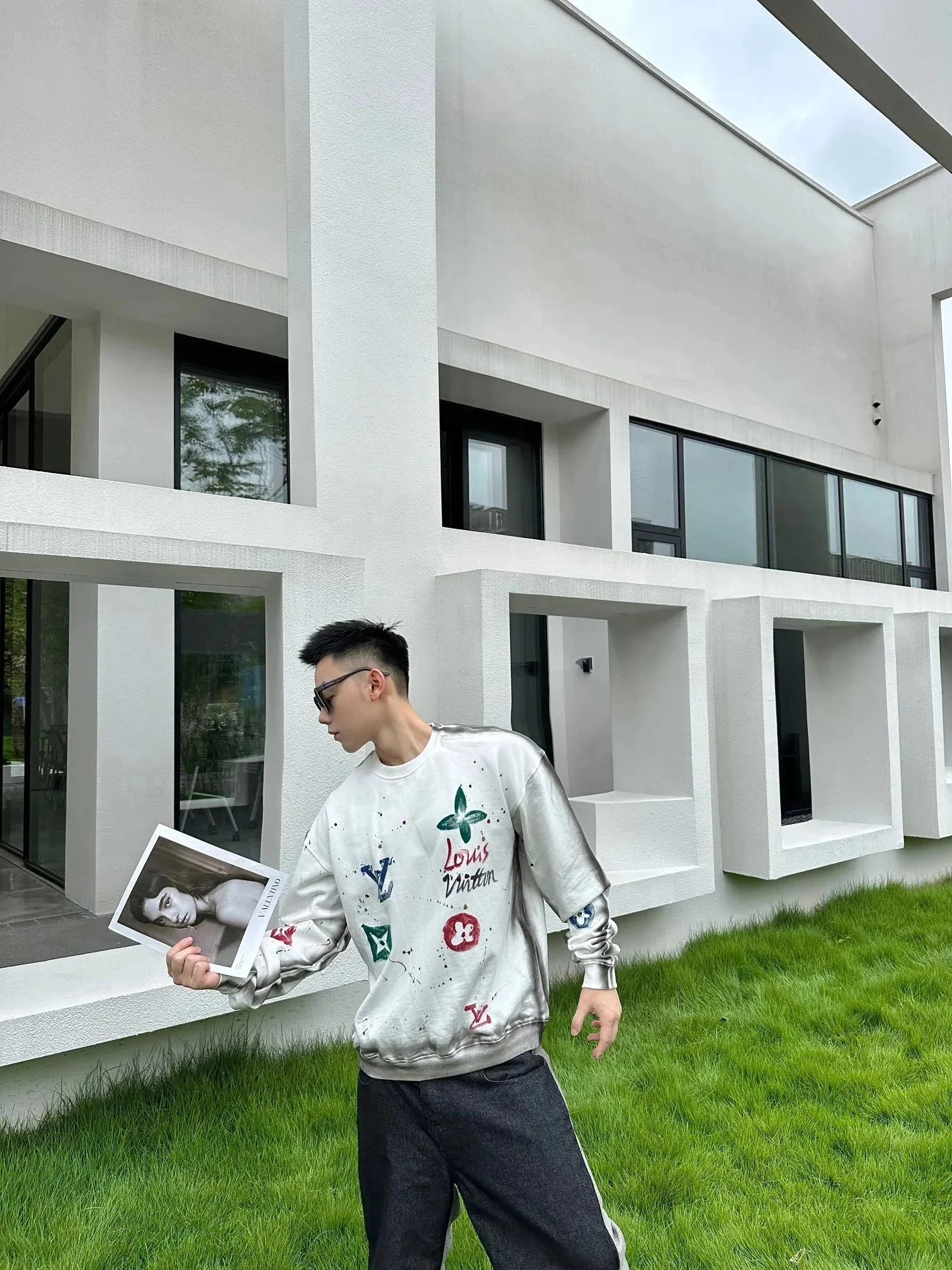 V sweatshirt washed destroyed hand-painted round neck V sweatshirt for men and women