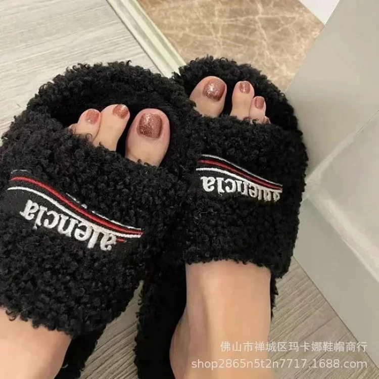 Womens furry slippers 2024 new style letter embroidered thick sole lamb(pic8) Women's furry slippers 2024 new style letter embroidered thick sole lamb