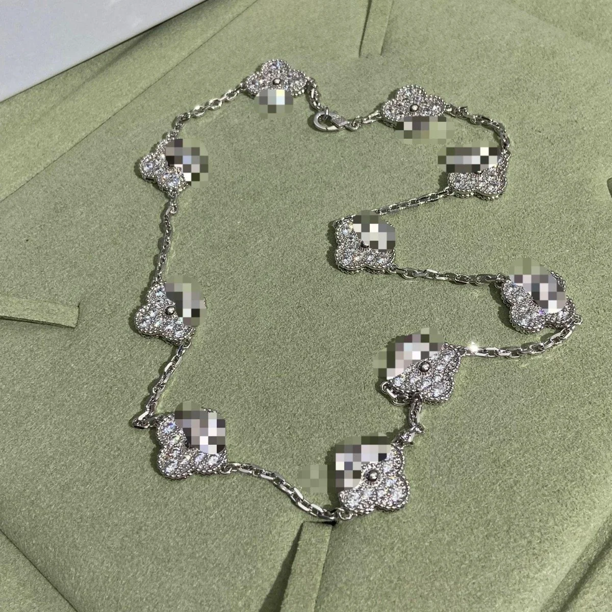 Ten Flowers and Twenty Flowers Necklace Natural Fritillaria