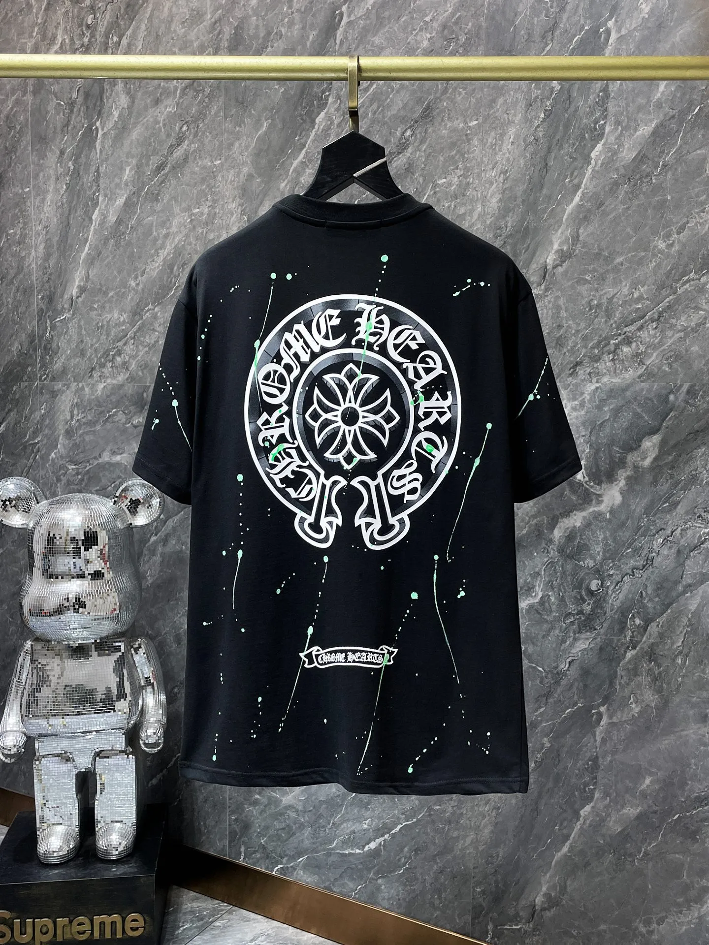 Cross horseshoe patchwork leather and ruffled short-sleeved T-shirt