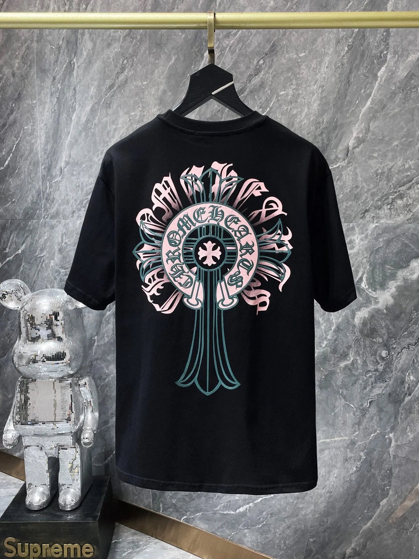 Cross horseshoe patchwork leather and ruffled short-sleeved T-shirt