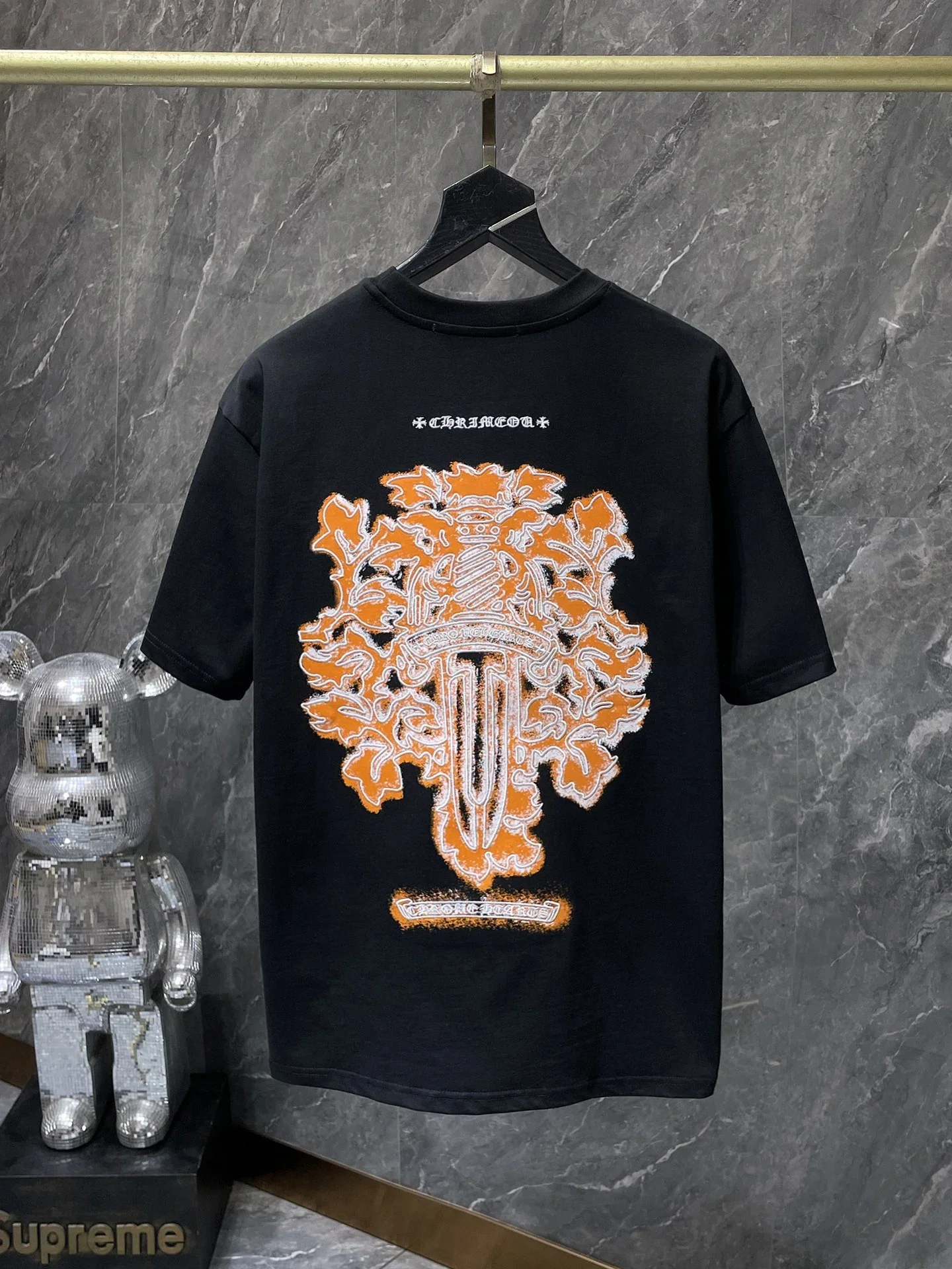 Cross horseshoe patchwork leather and ruffled short-sleeved T-shirt