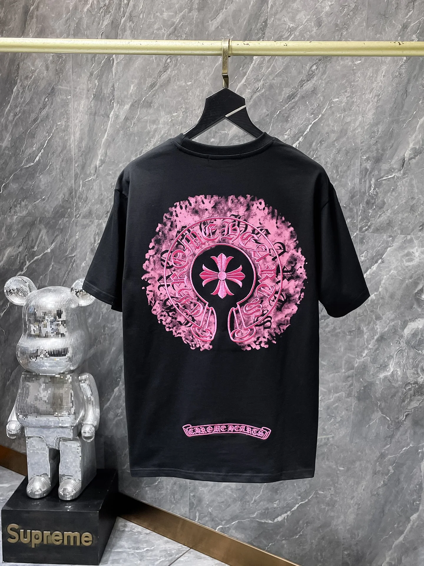 Cross horseshoe patchwork leather and ruffled short-sleeved T-shirt