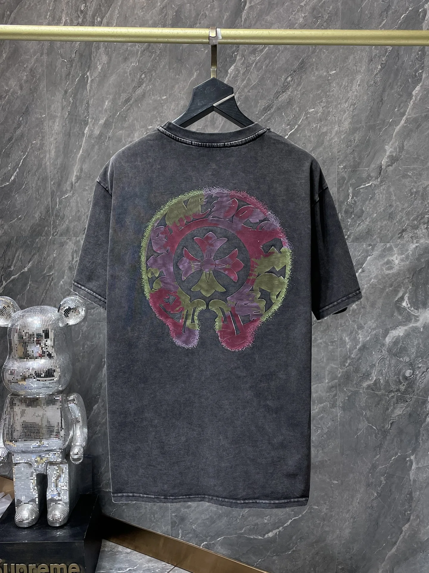 Cross horseshoe patchwork leather and ruffled short-sleeved T-shirt