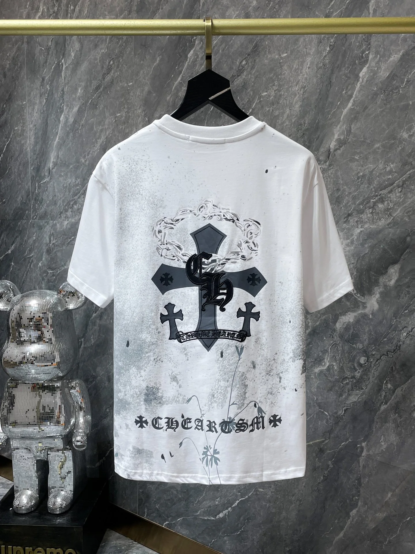 Cross horseshoe patchwork leather and ruffled short-sleeved T-shirt