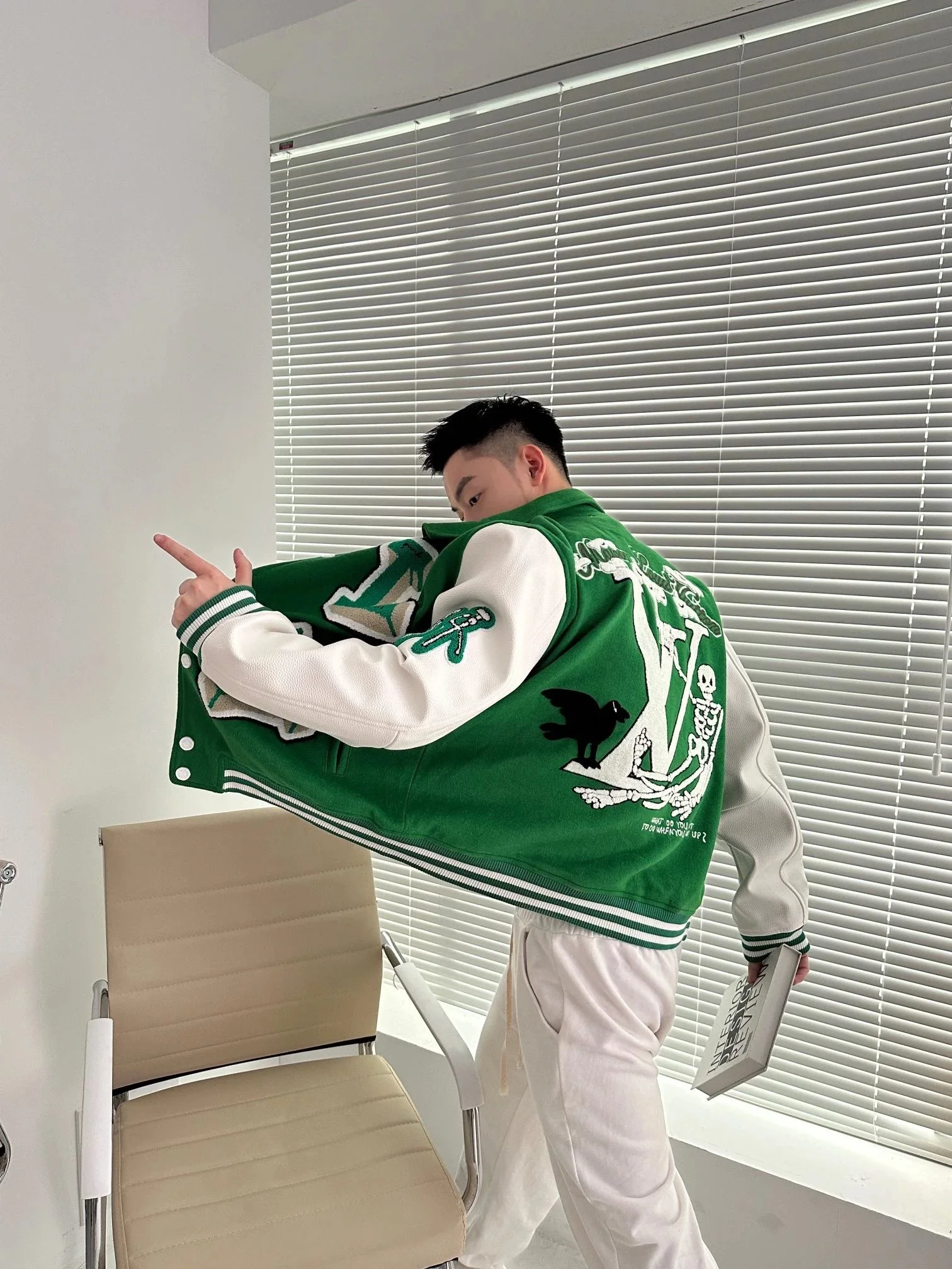V Wizard of Oz baseball uniform jacket for men and women