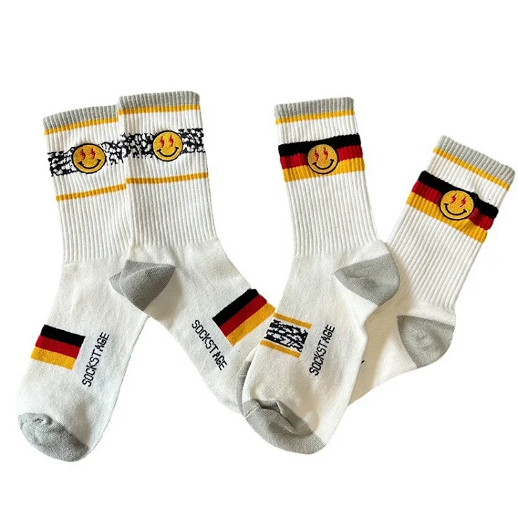 Smiley face embroidered socks street skateboard sports casual mid-calf cotton socks(pic9) Smiley face embroidered socks street skateboard sports casual mid-calf cotton socks