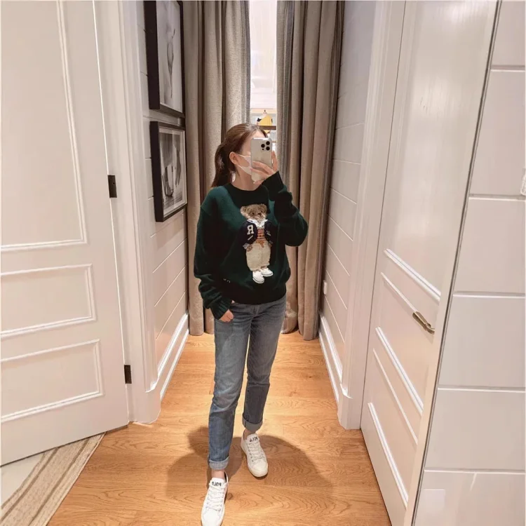 Xiaoma~Autumn and winter new R embroidered baseball uniform cartoon bear sweater loose lazy style versatile sweater(pic4) Xiaoma~Autumn and winter new R embroidered baseball uniform cartoon bear sweater loose lazy style versatile sweater