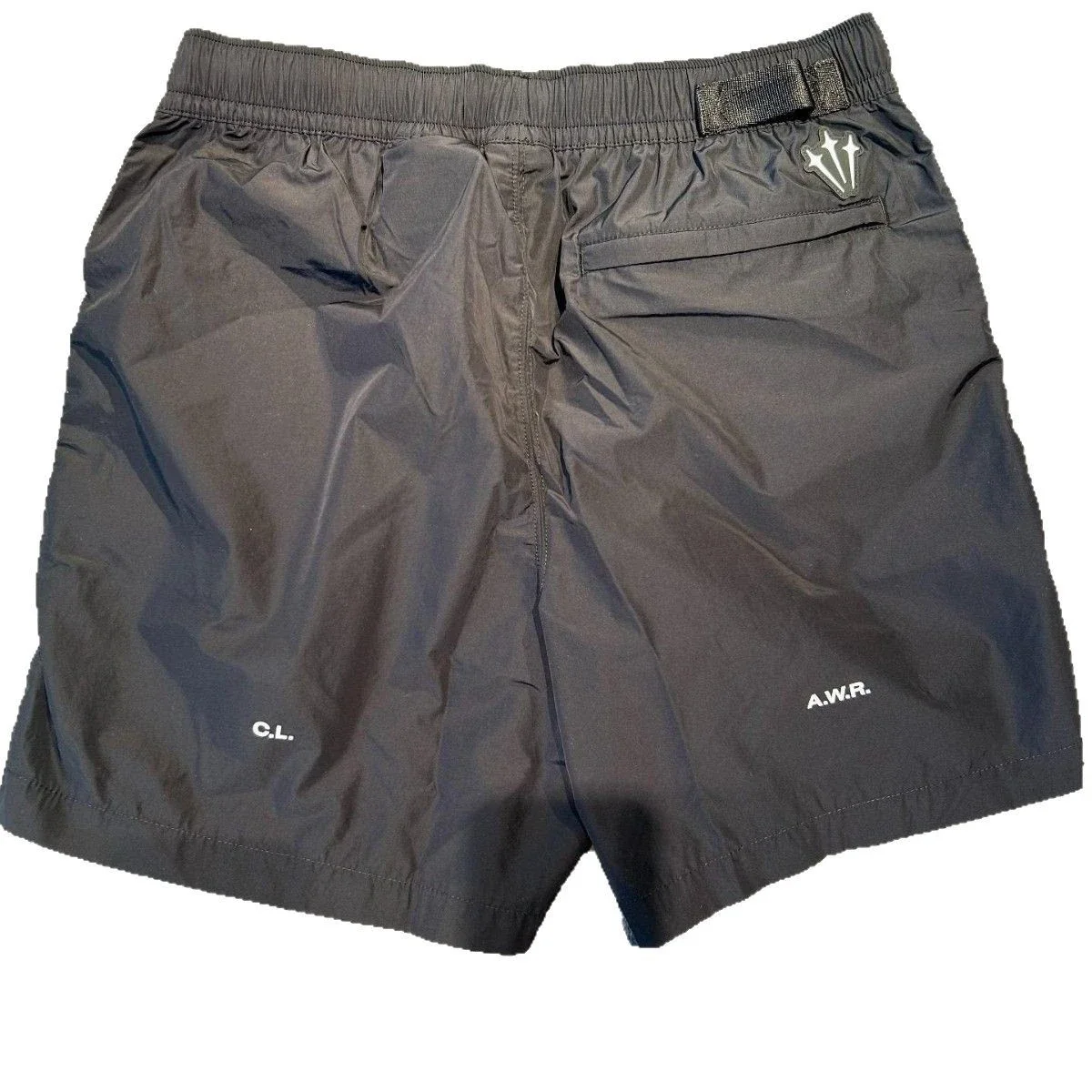 Comfortable, soft and breathable casual shorts with zipper pockets