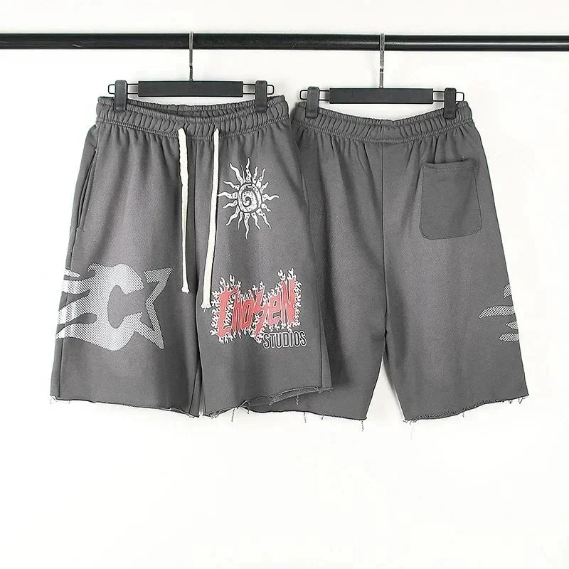 American high street Travis Scott CHARACTER cartoon print men's and women's casual loose sports terry shorts three-quarter pants for men and women trendy