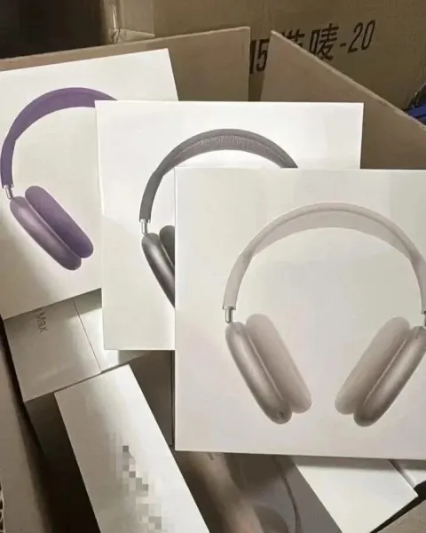 Apple AirPods Max Purple Over-Ear Headphones - 3