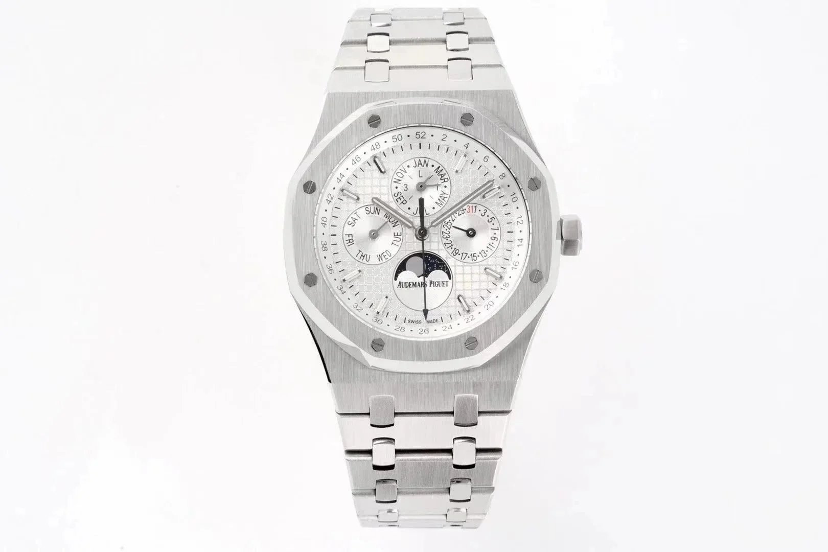 Audemars Piguet Royal Oak Chronograph Rose Gold White Dial Sport Watch