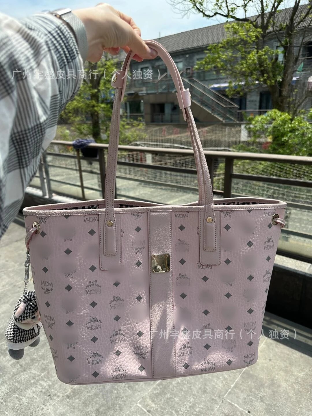 Mother-and-Child Tote Bag photo 7