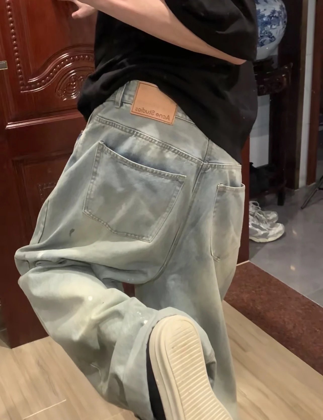 Levi's 501 Paint-Splatter Washed Light Blue Jeans - 11