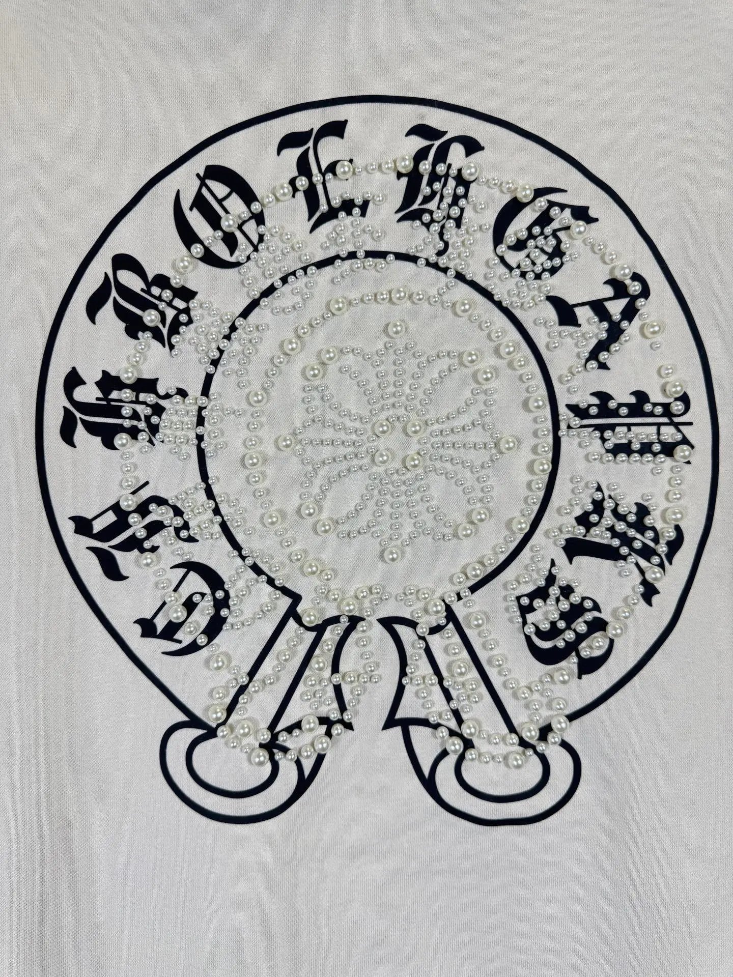 Design Pearl-Embellished Gothic Logo Hoodie White - 27