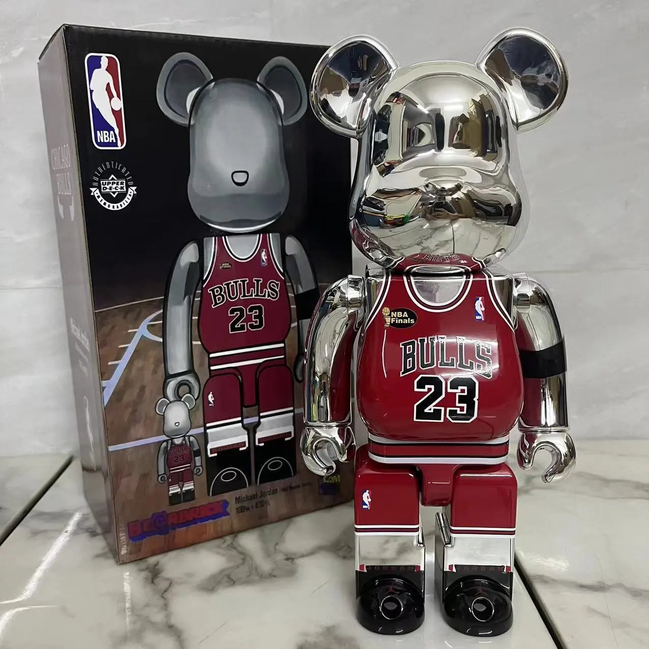 Medicom Toy x NBA x Upper Deck BE@RBRICK Michael Jordan Chicago Bulls 23 Chrome Red Collectible Figure Accessories