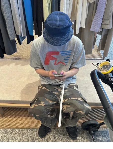 Far From What FAR23 Graphic Oversized T-Shirt Gray - 15