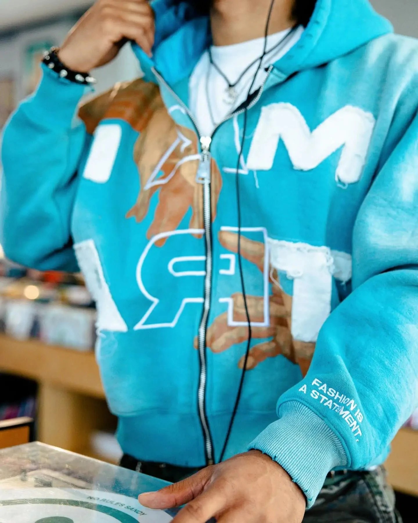 Design 'I AM' Graphic Zip-Up Hoodie Red - 7
