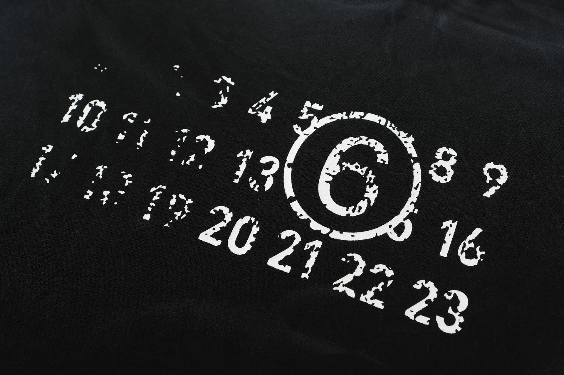 MM6 Maison Margiela Number 6 Graphic T-Shirt Black - 41