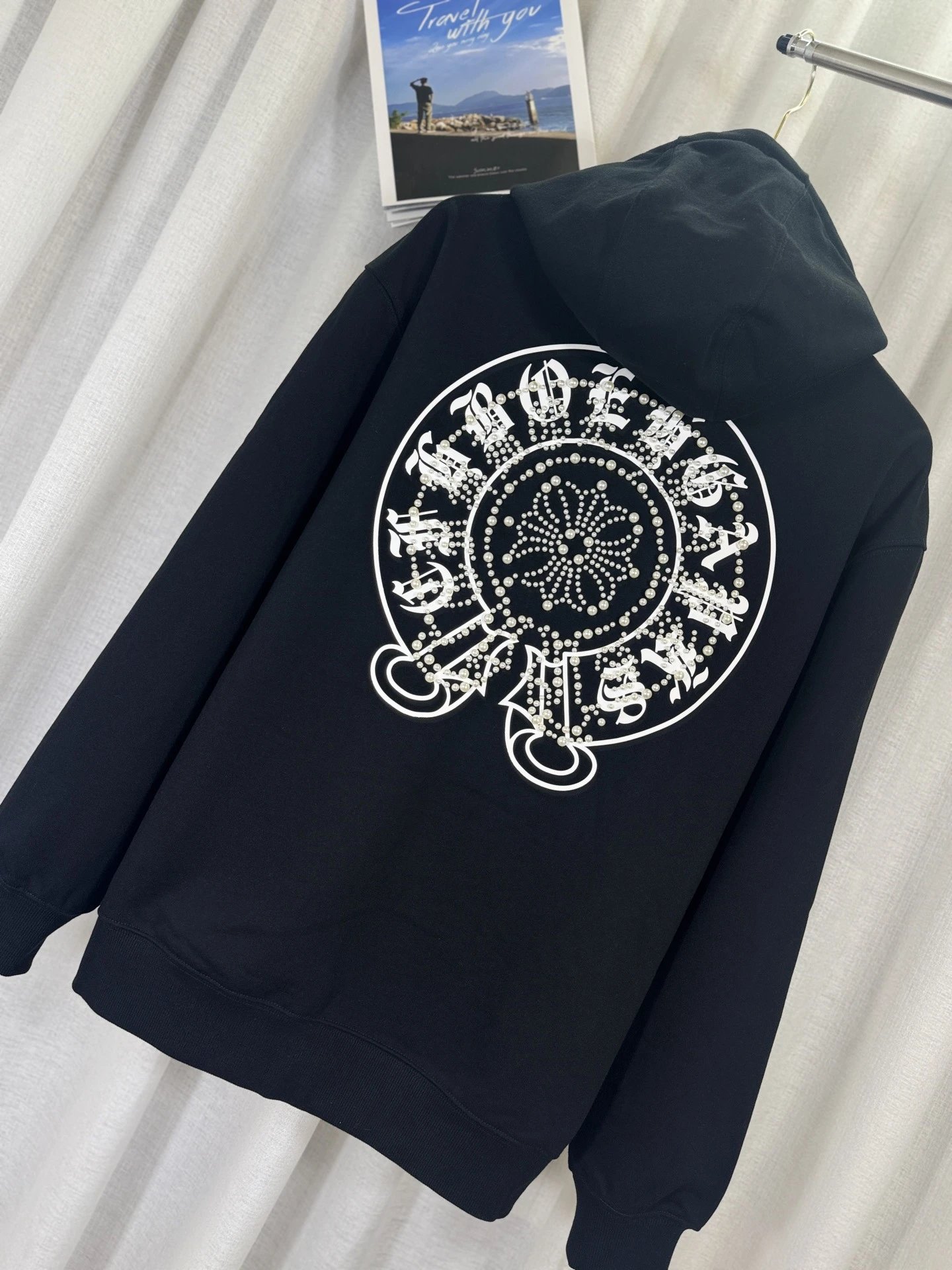 Design Pearl-Embellished Gothic Logo Hoodie White - 11