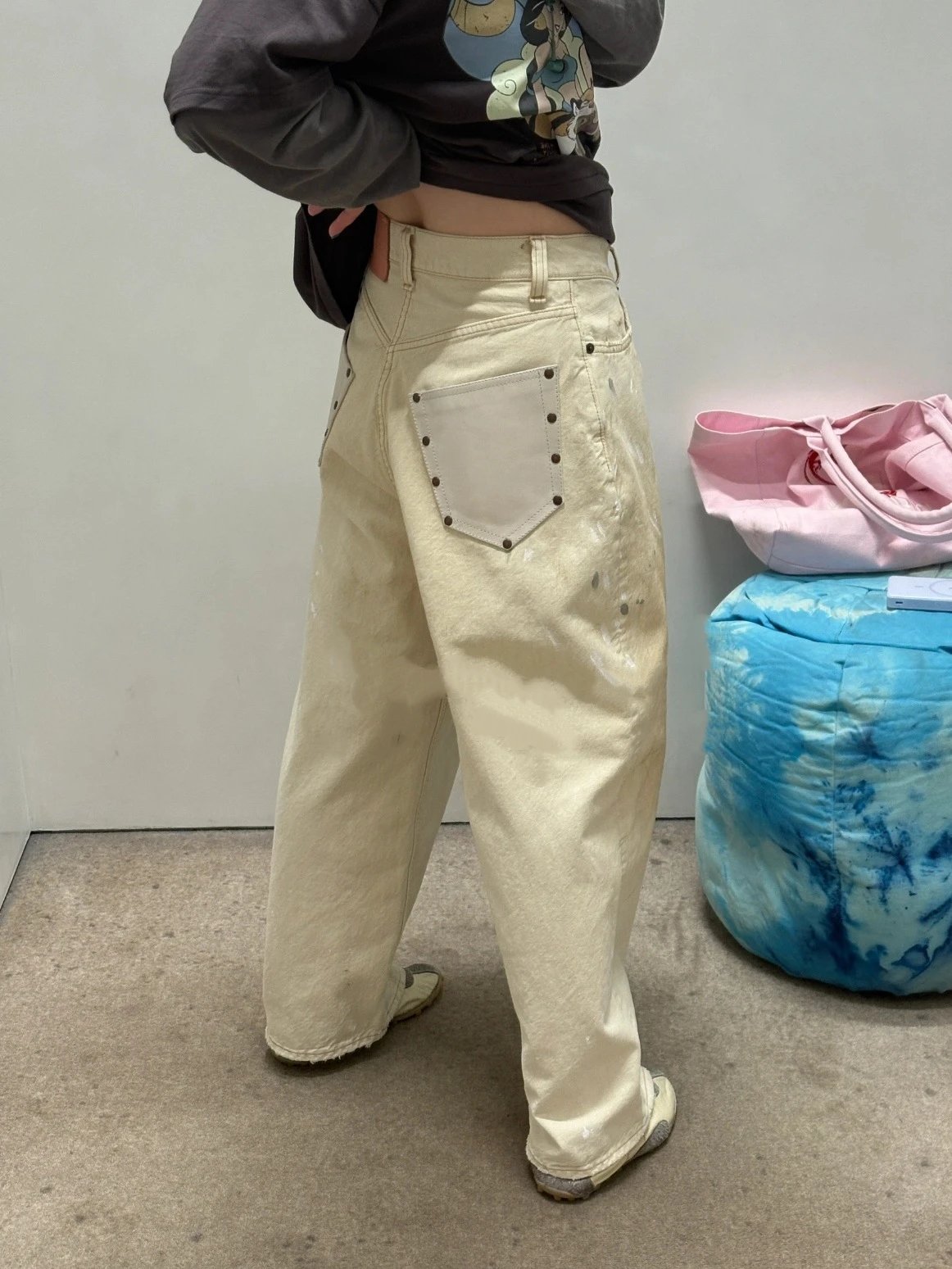 Design Wide-Leg Denim Pants with Patch Pockets Off-White Jeans - 15