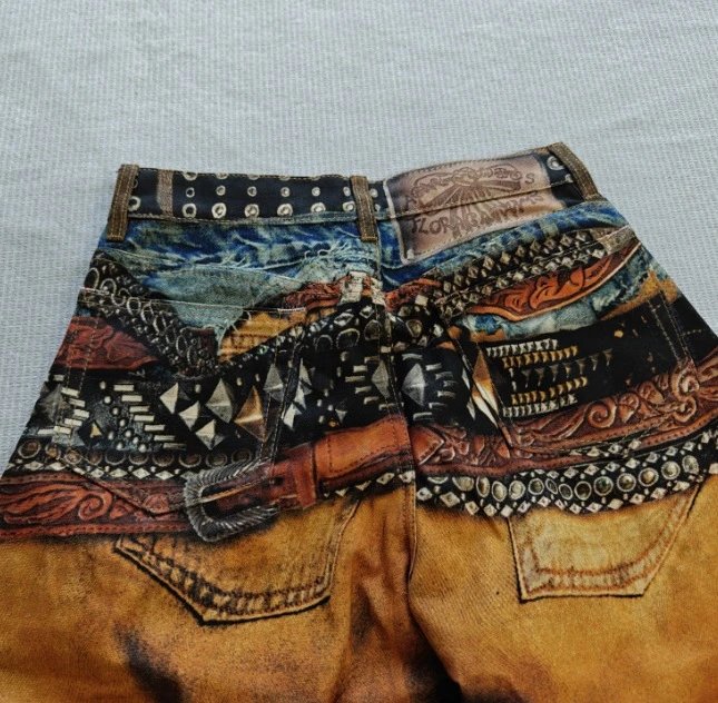 Design Belt-Print Distressed Wide-Leg Jeans - 6