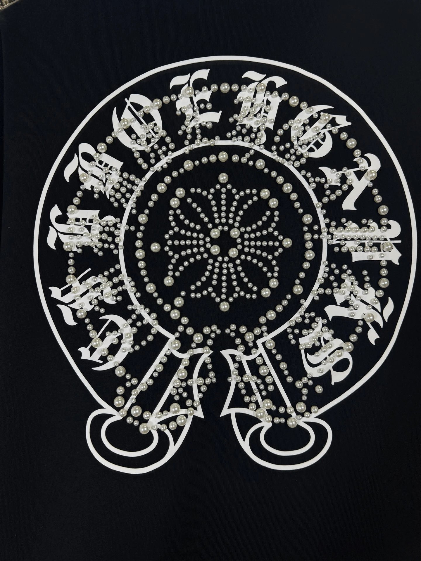 Design Pearl-Embellished Gothic Logo Hoodie White - 14