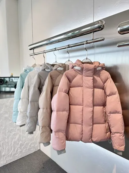 Design Down Jacket in Dusty Pink with Hood and Zippered Front Outerwear.down Jacket - 6