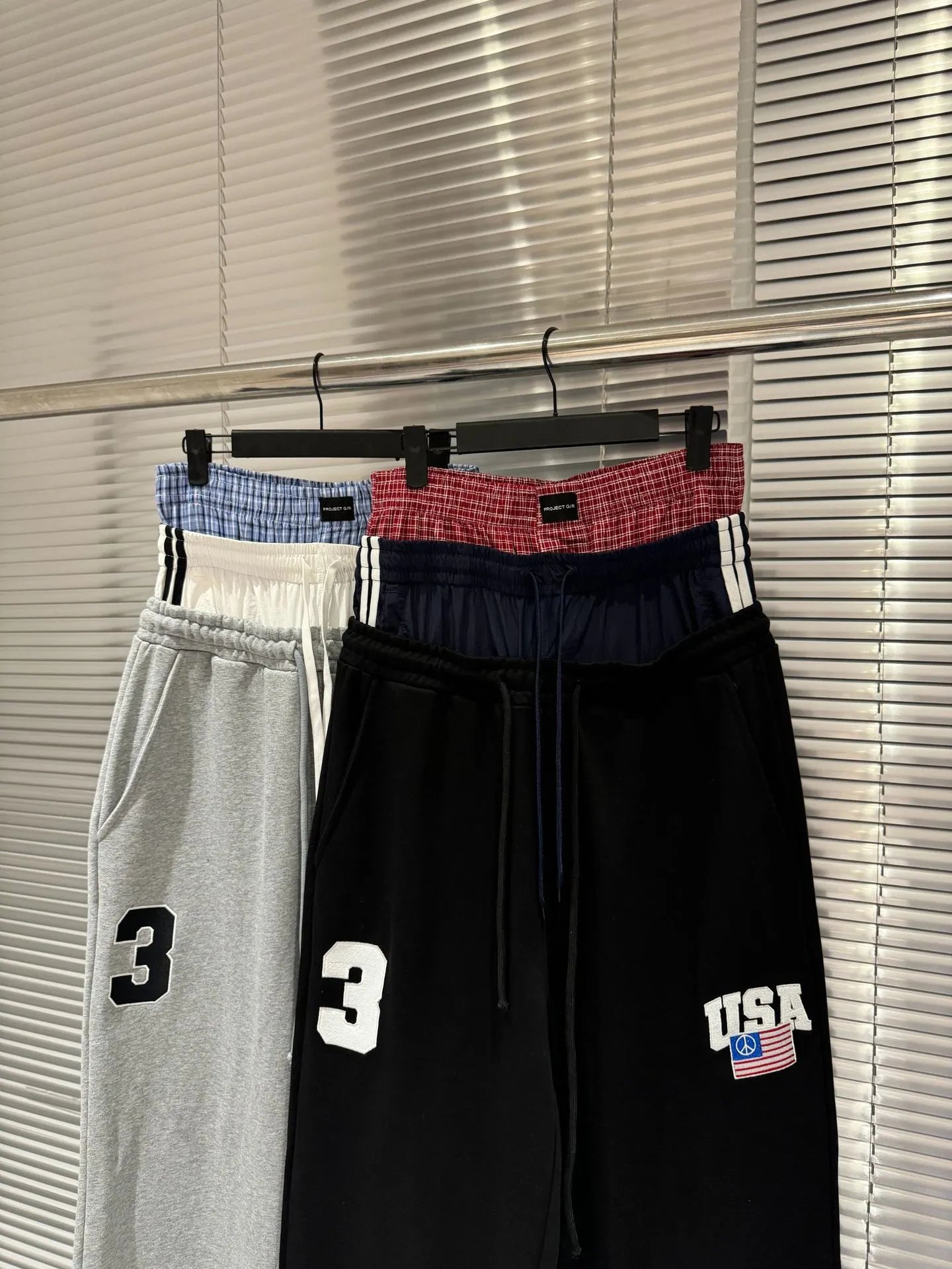 Design USA Graphic Sweatpants Gray - 21