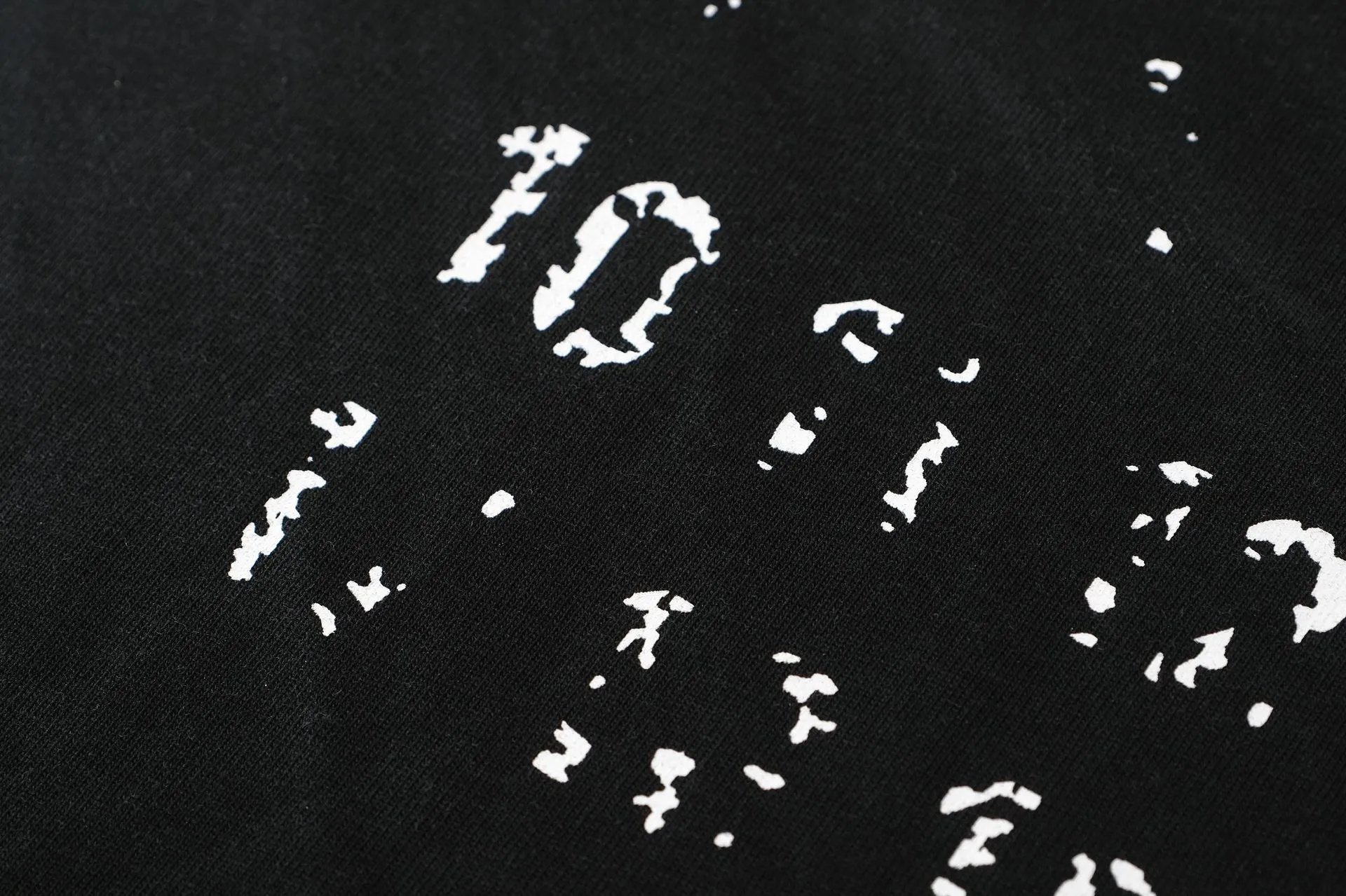 MM6 Maison Margiela Number 6 Graphic T-Shirt Black - 45