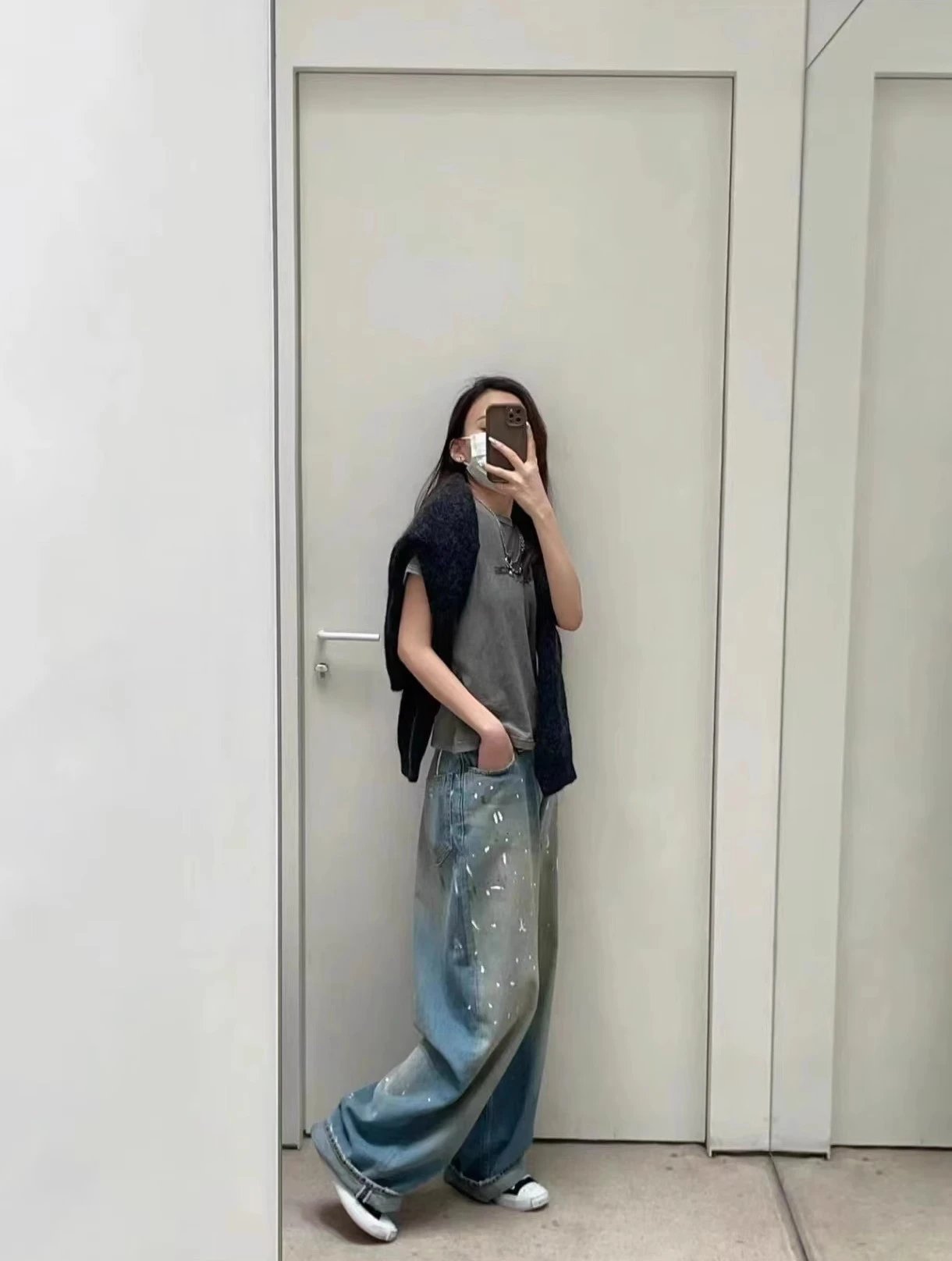 Levi's 501 Paint-Splatter Washed Light Blue Jeans - 25