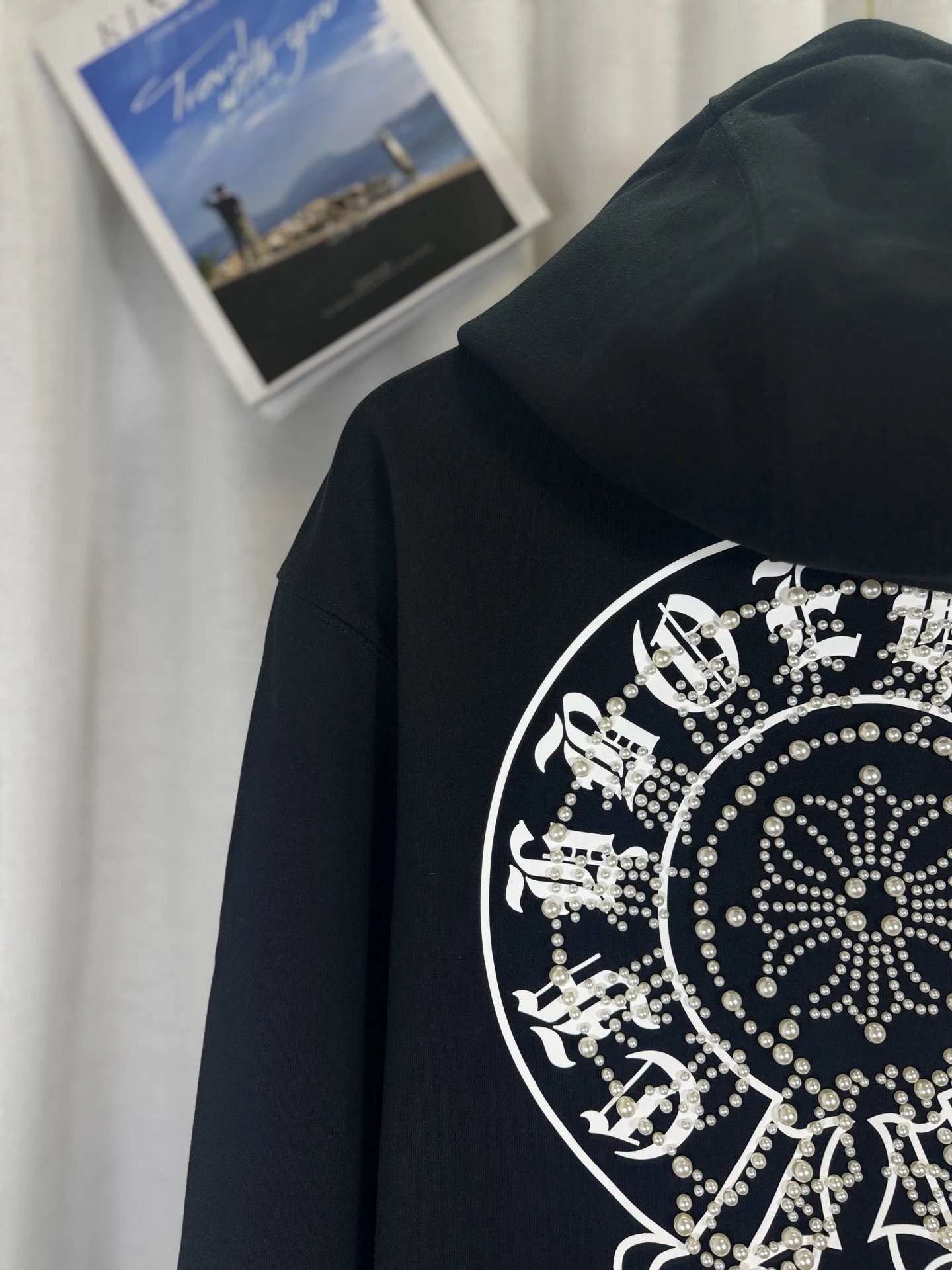 Design Pearl-Embellished Gothic Logo Hoodie White - 12
