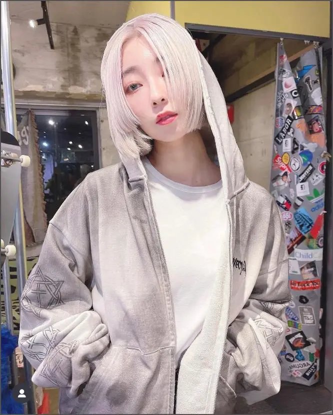 Design Acid Wash Hoodie with Occult Symbols Gray - 8
