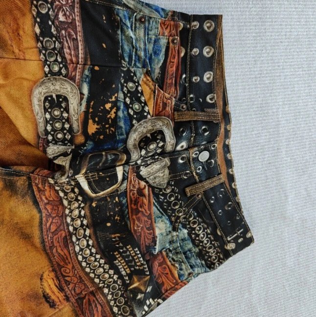Design Belt-Print Distressed Wide-Leg Jeans - 7