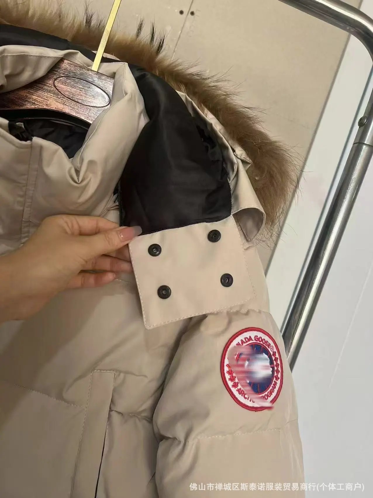 Canada Goose Expedition Parka Gray with Real Fur Trim Down Jacket - 10