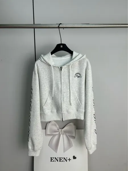 Design ENEN+ Cropped Zip-Up Hoodie in Pink and Black Hoodie - 3