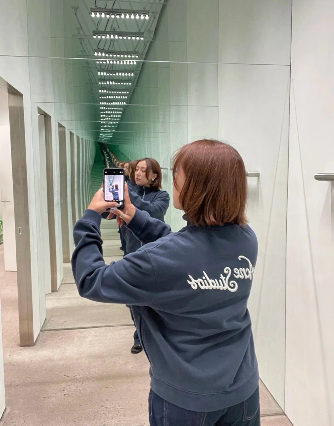 Acne Studios Embroidered Logo Cropped Sweatshirt Navy Hoodie - 5