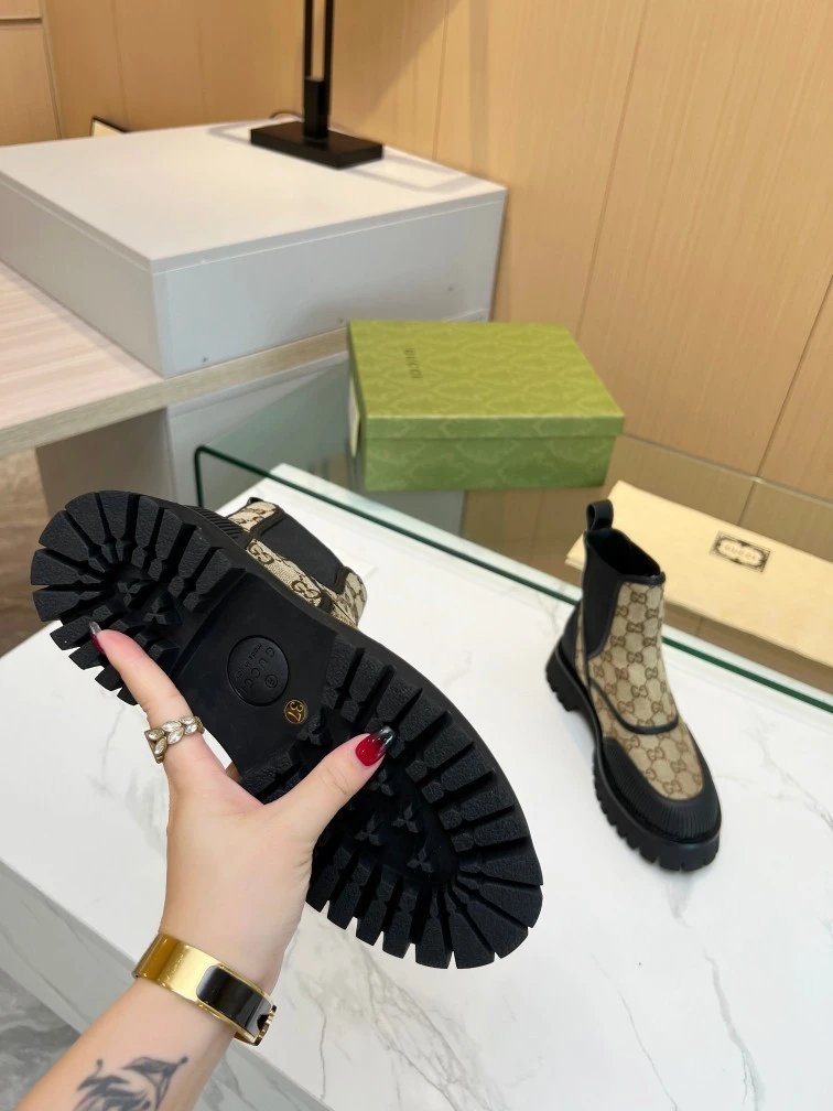 Gucci GG Marmont Chunky Sole Boots Beige and Black - 40