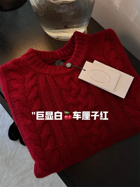 Design Cable Knit Sweater Cherry Red - 1